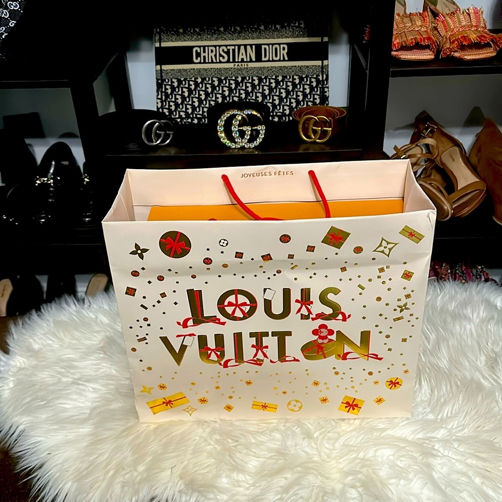Louis Vuitton Christmas Gift Bag with Large Louis Vuitton Boxand Ribbon